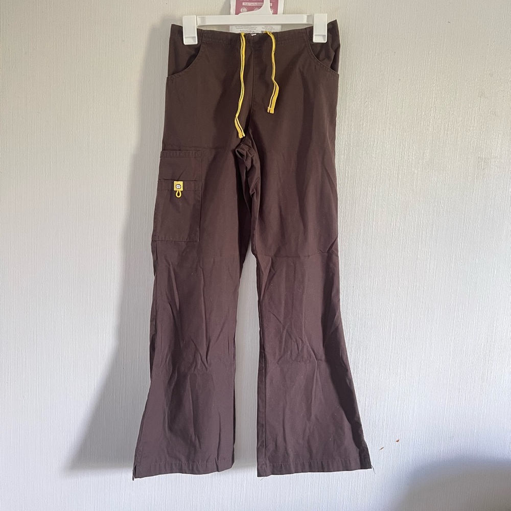cargo brown pants
